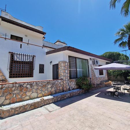 Villa Old Fisherman'S Taranto Luaran gambar