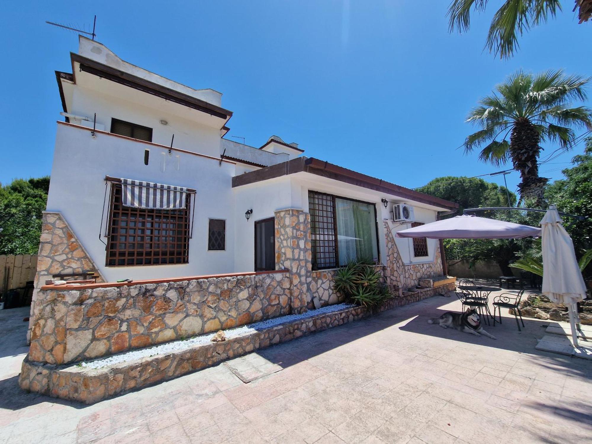 Villa Old Fisherman'S Taranto Luaran gambar