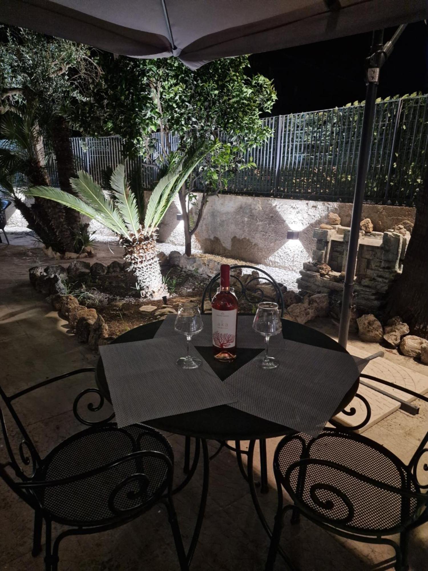 Villa Old Fisherman'S Taranto Luaran gambar